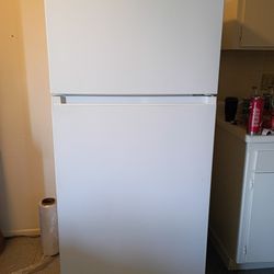 Standard Refrigerator 