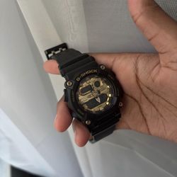 CASIO G-SHOCK WATCH