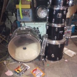 EVANS DRUM SET