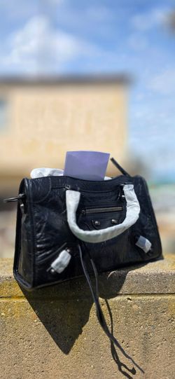 Balenci
Le City Nano Leather Top-Handle Bag