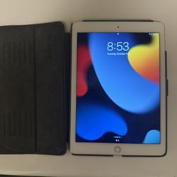 iPad Air 2 with Case