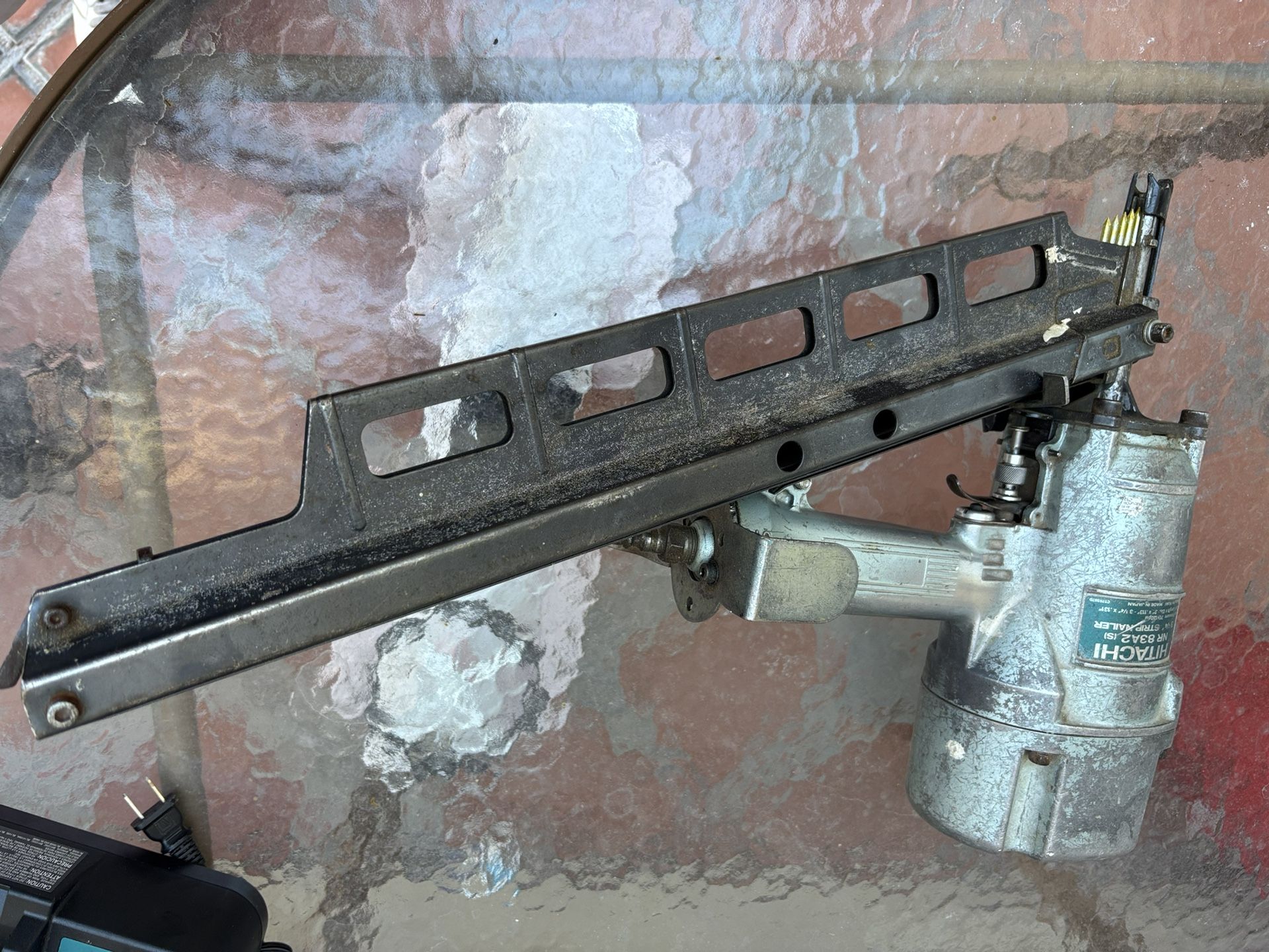 Gun Hitachi