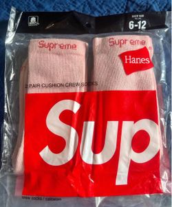 Supreme x Hanes Cushion Crew Socks 2-Pack