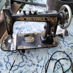 Vintage Sewing Machine Brunswick