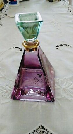 Vintage beautiful illusion Purple with green topper Italian perfume bottle