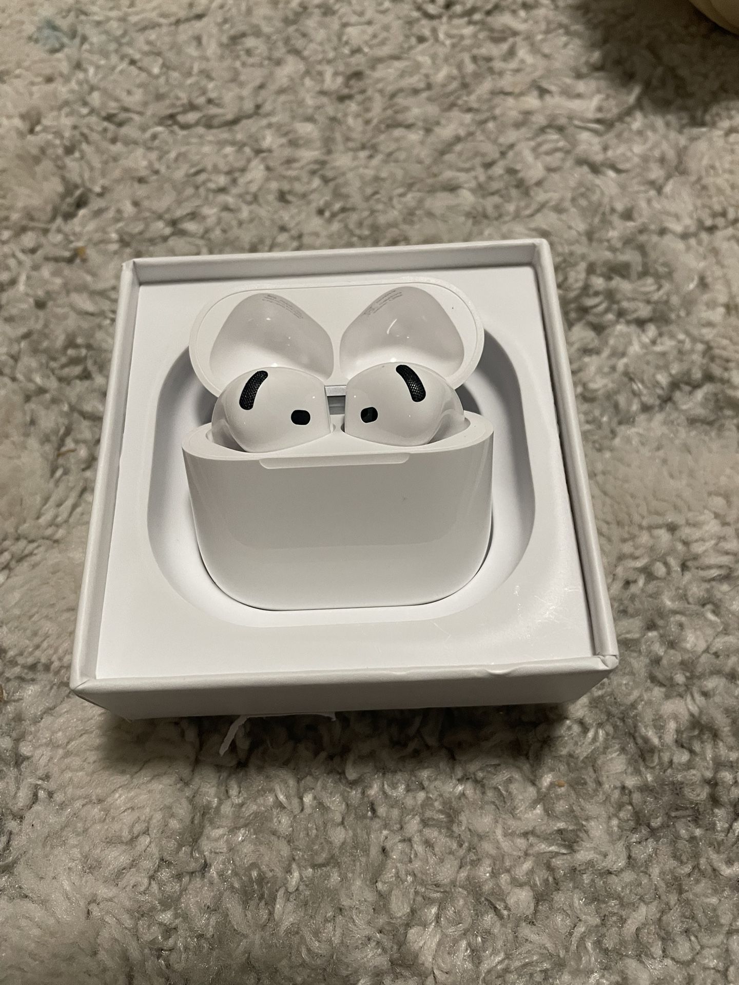 Apple AirPods 4 with ANC - Open Box