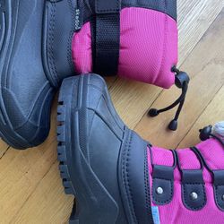 Toddle Size 9 Waterproof Boots 