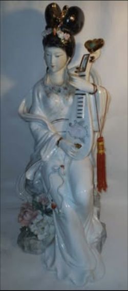 Asian Oriental Geisha Girl Porcelain Figurine Sculpture Hand Painted 17" Inches 