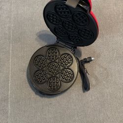 Dash Express Waffle Bite Maker Red 