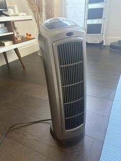 Lasko Tower Space Heater – Excellent Condition
