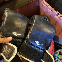Boxing Gloves With Shadow Pads 