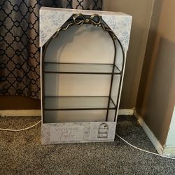 Bow Shelf 