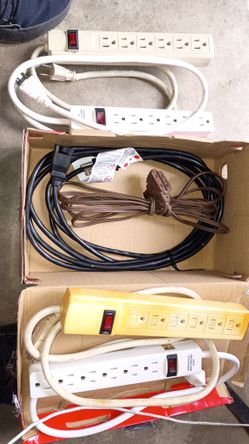 4- 6 Plug Surge Protectors And 2 Small Extension Cords 