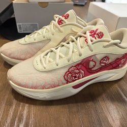 Nike Giannis freak 6 10.5 MEN