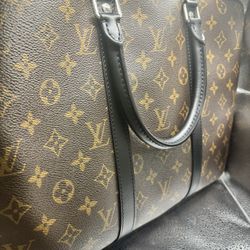 LOUIS VUITTON BRIEFCASE