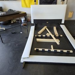 Bedroom Set Complete 