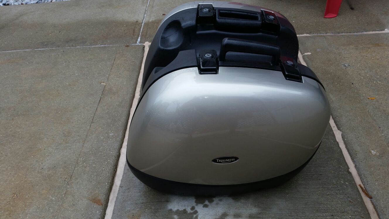 Hard triumph side hard cases