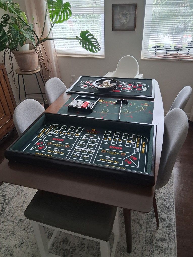 6-in-1 Casino House 