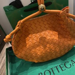 Bottega Vaneta  woman’s Bag