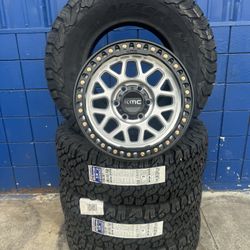 KMC GRS 17” / 285/70R17 K02 Package Deal