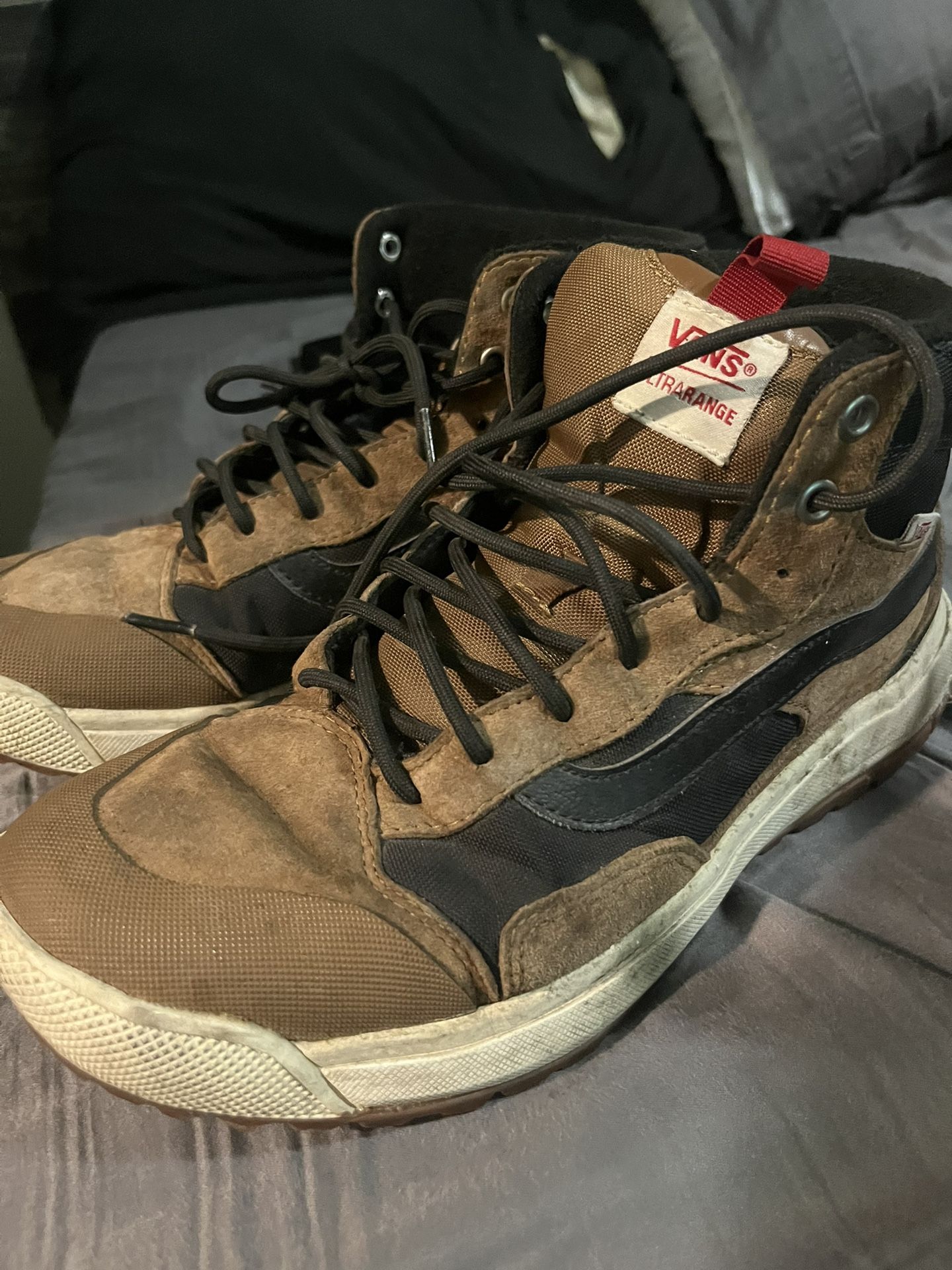 Men’s 9 Vans MTE High Top, Good Condition, $60