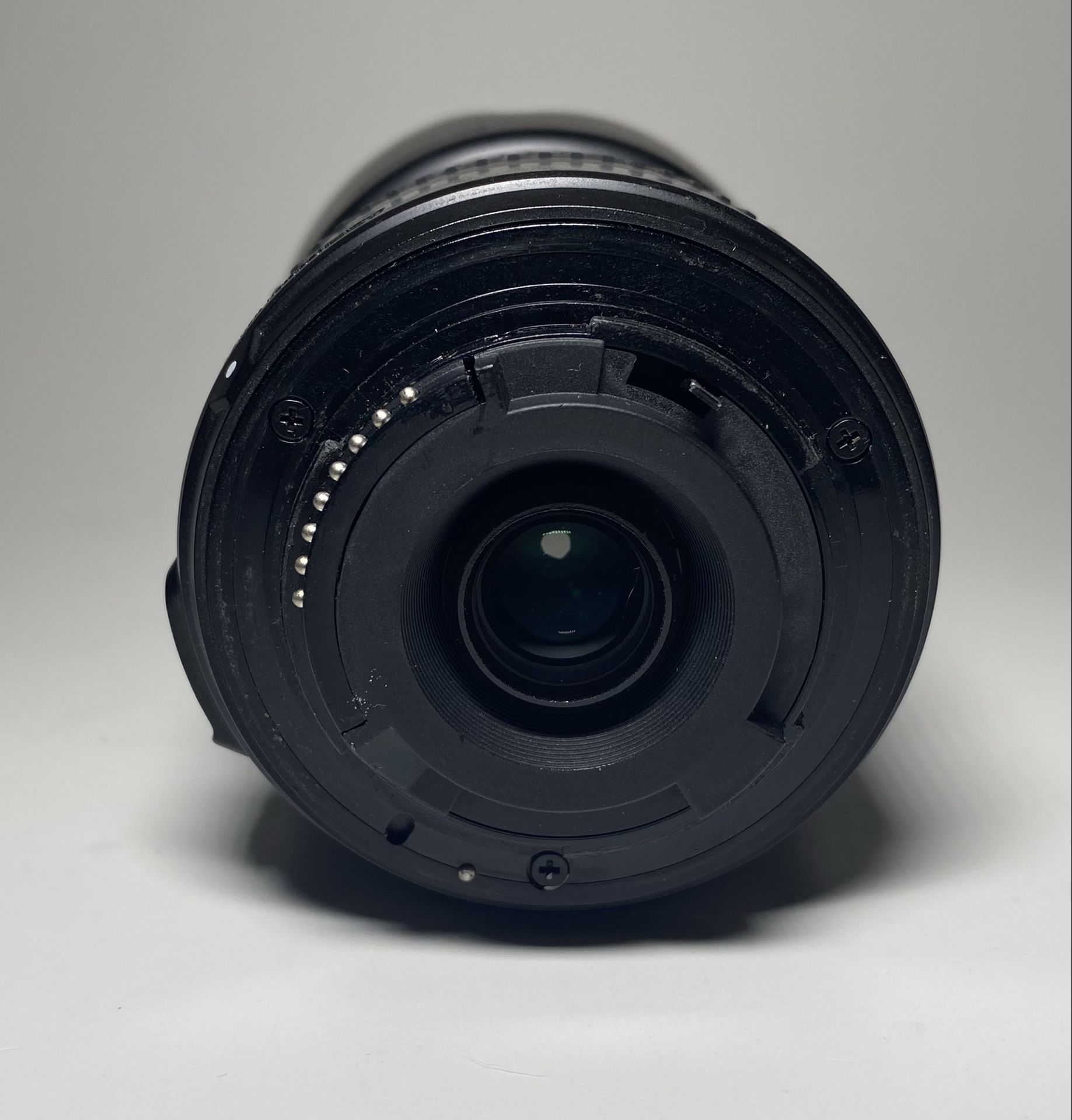 Nikon AF-S DX Zoom-Nikkor 55-200mm f/4-5.6G ED lens tested workin