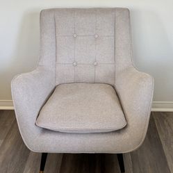 Accent Chairs 
