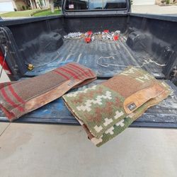 Horse saddle pads