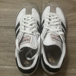 White Adidas Sambas Men’s Size 9