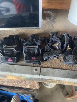 Batting gloves