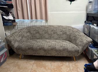 Free free sofa