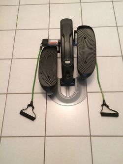 E3000 compact elliptical hotsell