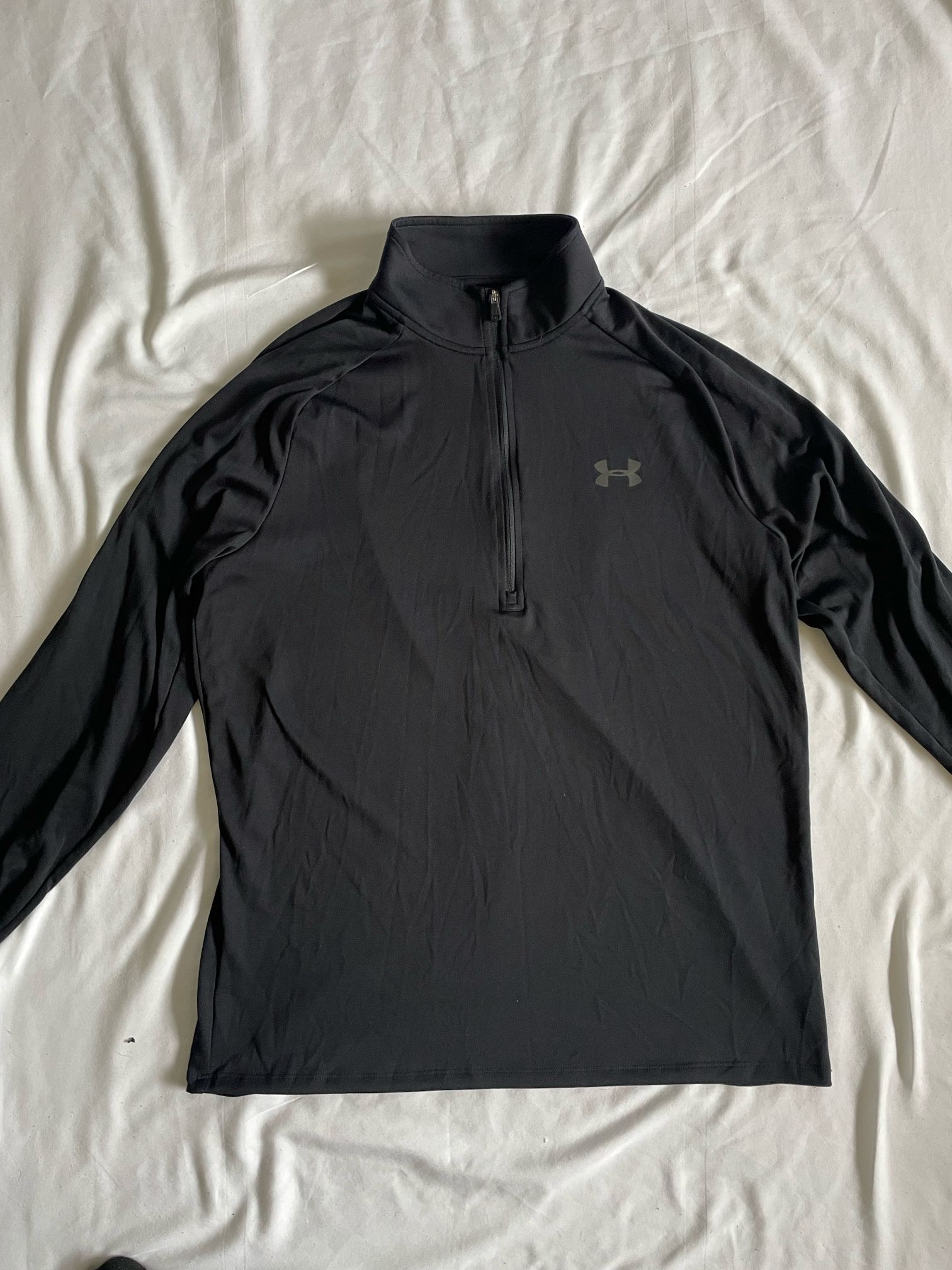 Men’s Under Armour UA Tech Black ½ Zip Pullover – Size Medium Like New