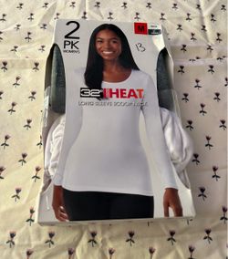 Women’s medium 32 degrees 2 pack long sleeve
