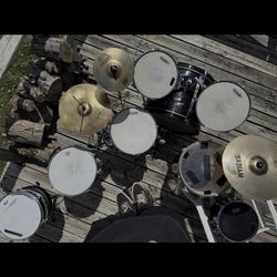 Ludwig Drum Set, Zildjian, Sabian, LP, Pearl