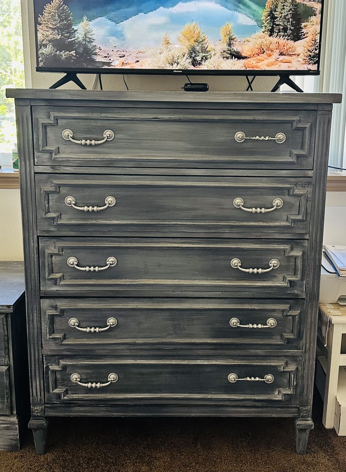 Dresser & nightstands