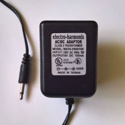 Electro-Harmonix 9V Power Supply for Guitar Effects