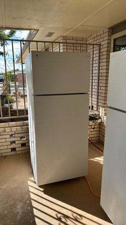 Good Working fridge 100