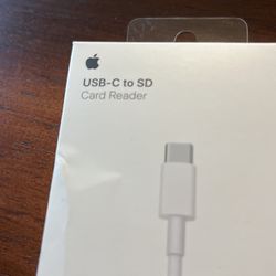 Apple USB -C to SD Card Reader