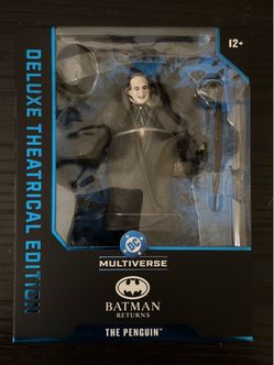 McFarlane Batman Returns DC Multiverse The Penguin (Deluxe Theatrical Edition) Action Figure