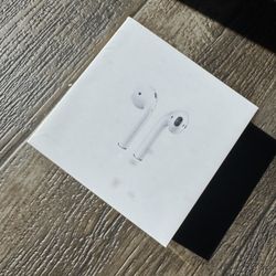 Apple AirPods 2nd Gen – BRAND NEW SEALED BOX   🎧 Wireless Charging Case Model!
