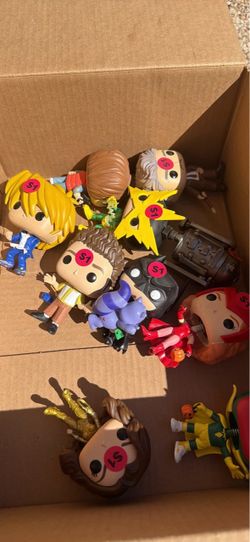 GARAGE SALE *FUNKO POPS + MORE*