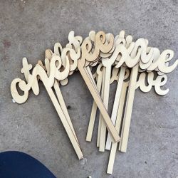 NEW Wood Table Numbers