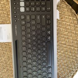 Wireless Bluetooth Keyboard 