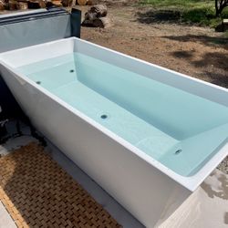 XL Cold Plunge Ice Tub new everything included with Chiller and Cover