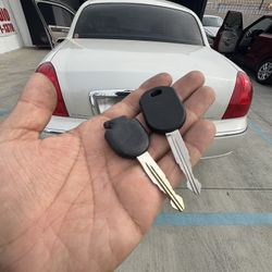 Llaves De Autos / Car Keys And Remotes 