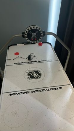 Air Hockey Table