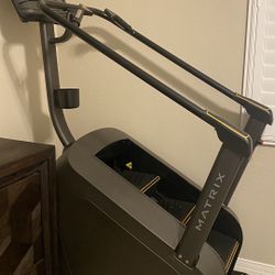 Matrix Climbmill / Stairclimber