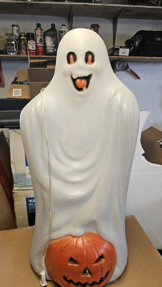 Rare 1988 tpi Halloween ghost blowmold 33 inch tall