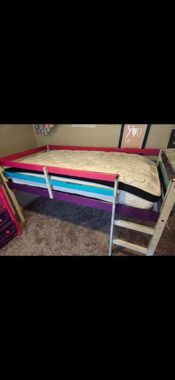 Twin Low Loft Bed Frame with Ladder